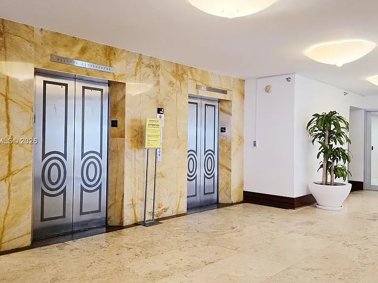 5151 Collins Ave #726 — Photo 31