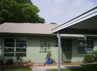 2246 Greenwich Dr, Sun City Center, FL 33573