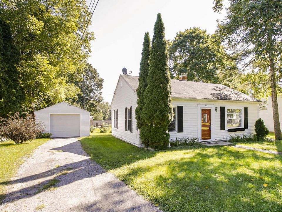 121 lincoln st-102