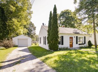 121 Lincoln St, Marshall, MI 49068
