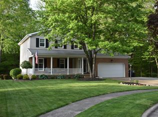 50 Camelot Ct, Canfield, OH