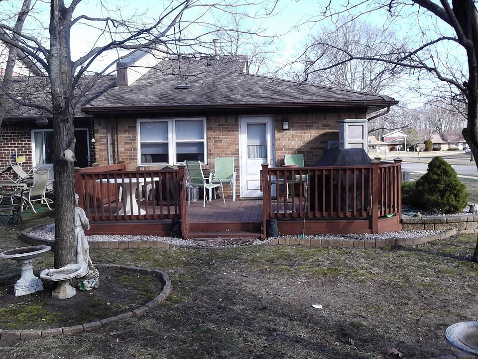 2nd image of 1442 Isabella Ct