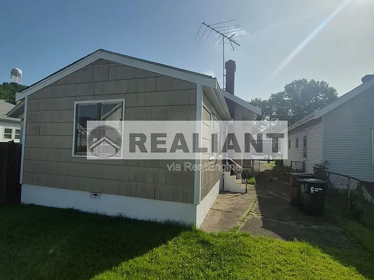 2717 Dakota Ave — Photo 13
