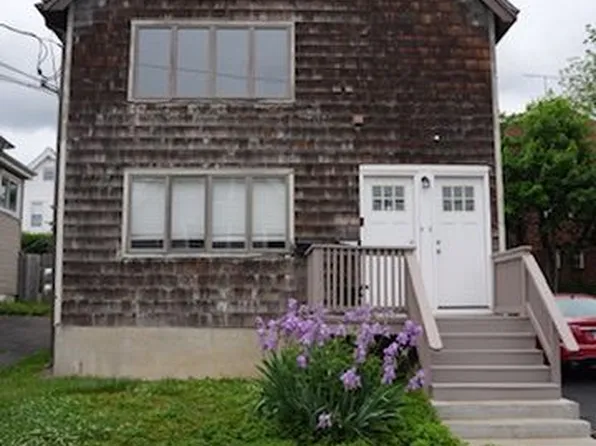 25 Jetland Pl #27, Bridgeport, CT 06605