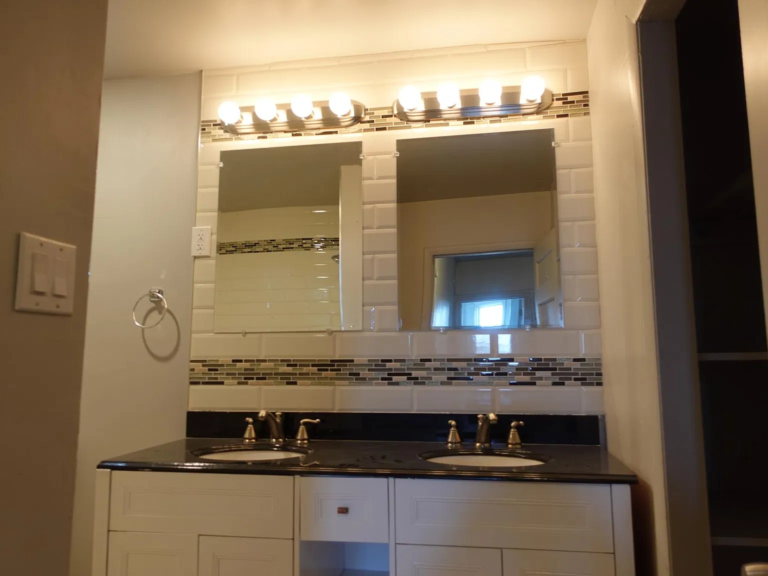 2 bed, 1.5 bath, 898 sqft, $1,500 — Photo 2