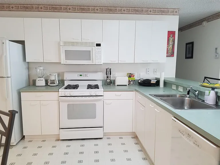 9291 SE 172nd Garden St — Photo 7