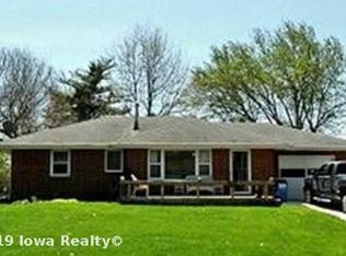 1507 W 5th Ave, Indianola, IA 50125