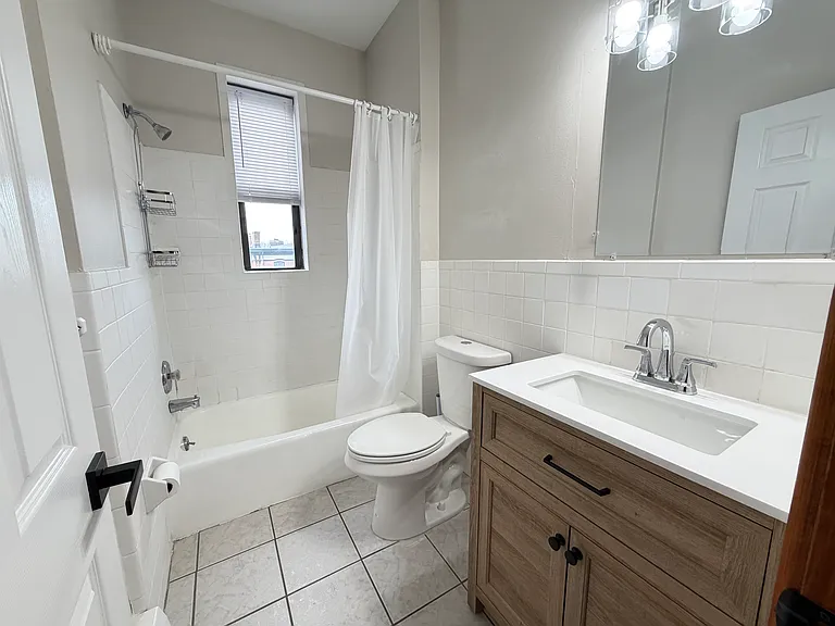 527 Chapel St #D3 — Photo 8