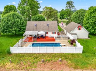 31688 W Colon Rd, Colon, MI 49040