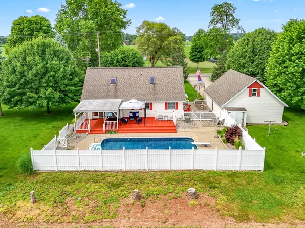 31688 W Colon Rd, Colon, MI 49040