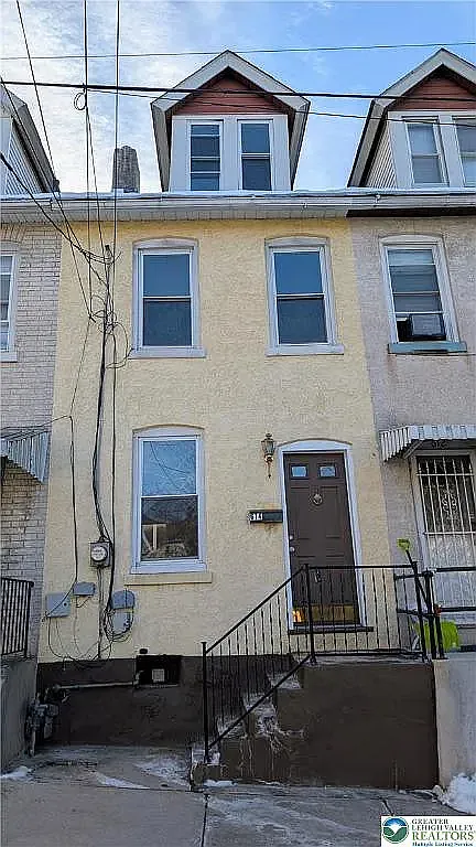 3 bed, 1027 sqft, $800 — Photo 4