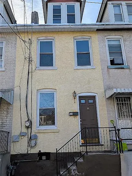 614 Buchanan St — Photo 4