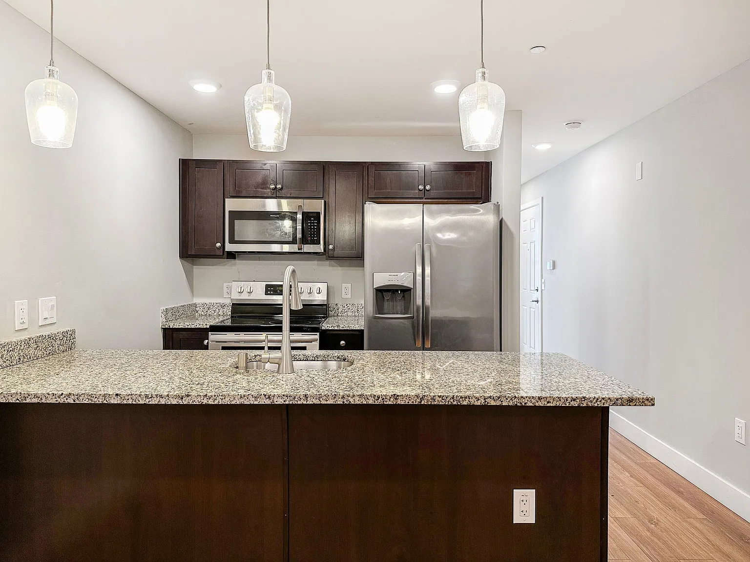 Venango Apartments — Photo 4