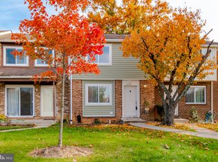 1002 Brethour Ct, Sterling, VA 20164