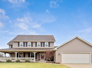 3117 W Bretons Dr, McHenry, IL 60050