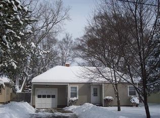 724 Chene Dr, Kalamazoo, MI 49008
