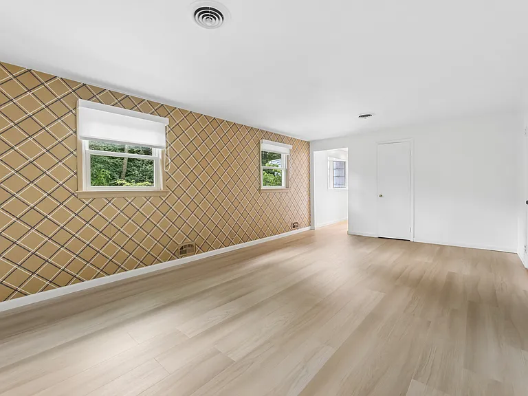 26 Glenwood Rd — Photo 12