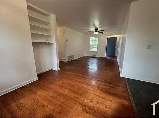 4 bed, 1251 sqft, $1,725 — Photo 4