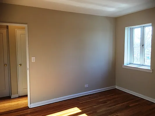 Rented by Prime Realty | media 18