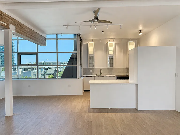 434 W Cedar St #4 — Photo 8