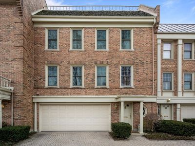 2 Landmark, Northfield, IL, 60093