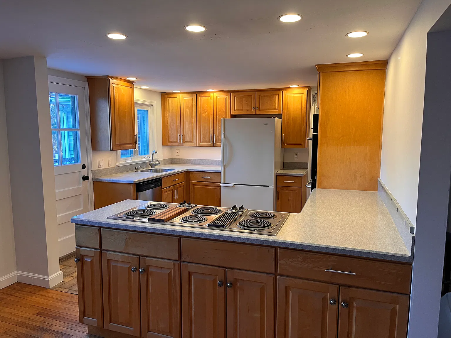 3 bed, 1534 sqft, $2,500 — Photo 4
