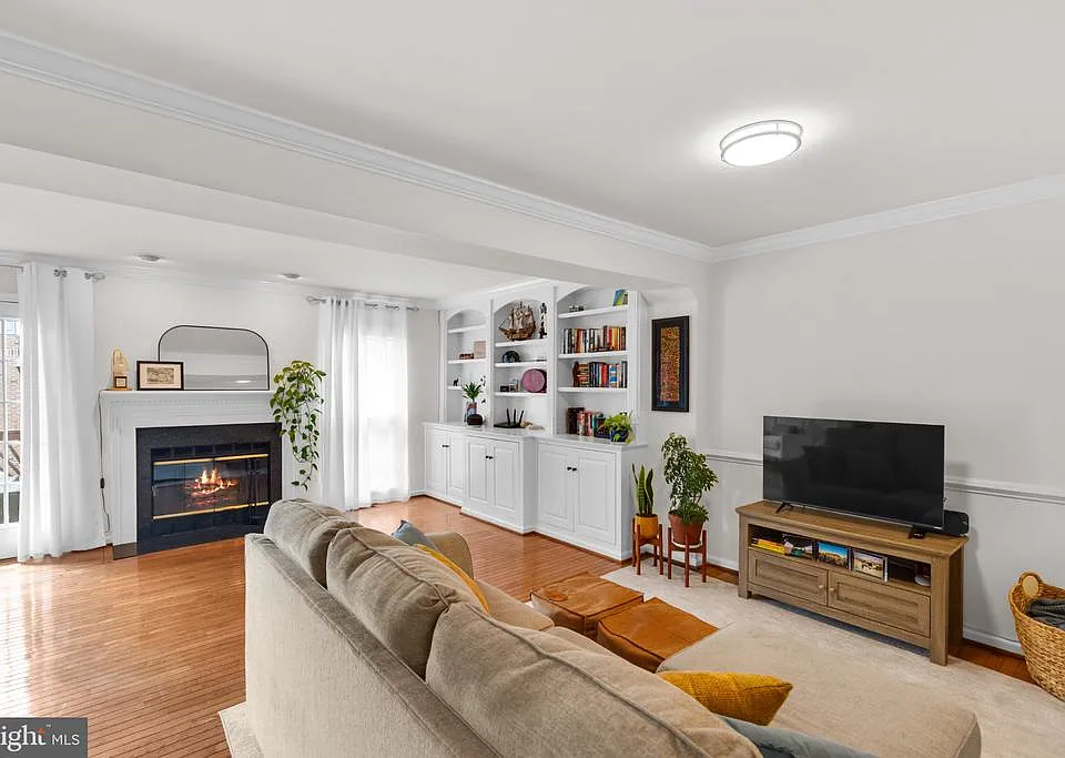 1335 Argall Pl