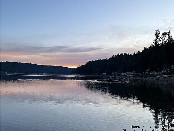 2nd image of 10731 NE North Shore Road