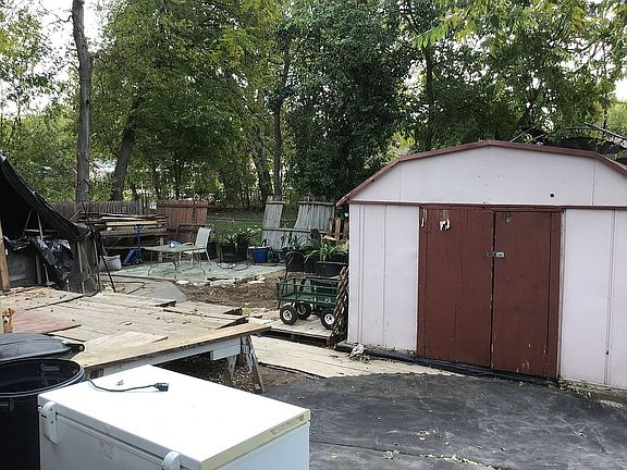 3rd image of 5106 Oldstead St