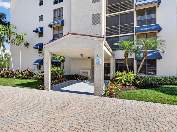 7564 Regency Lake Drive #701, Boca Raton, FL 33433