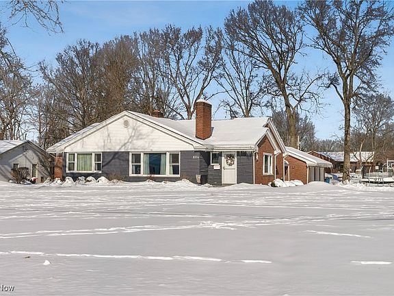 2nd image of 804 Brookfield Ave