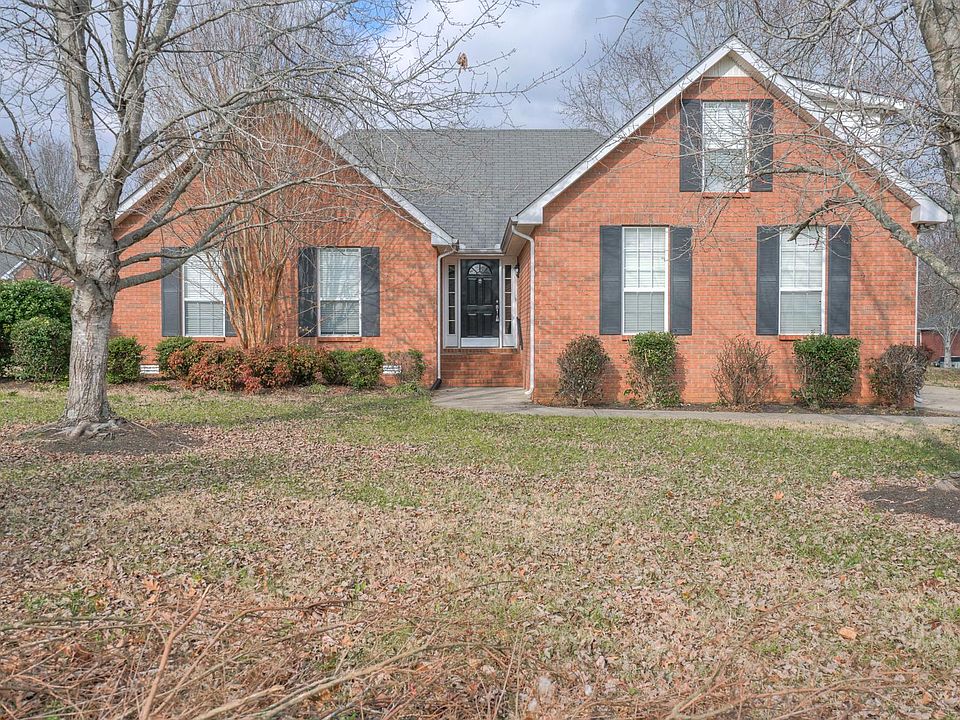 1st image of 313 Brewster Ct