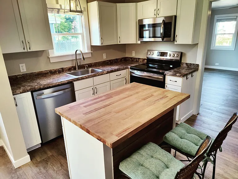 3141 Porter St — Photo 5