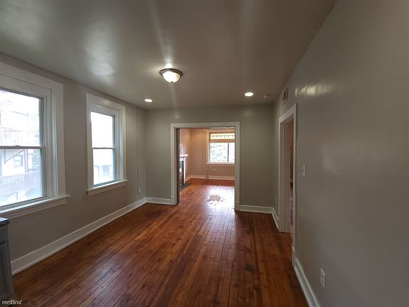 528 Wall apt 2 Dining Room 2