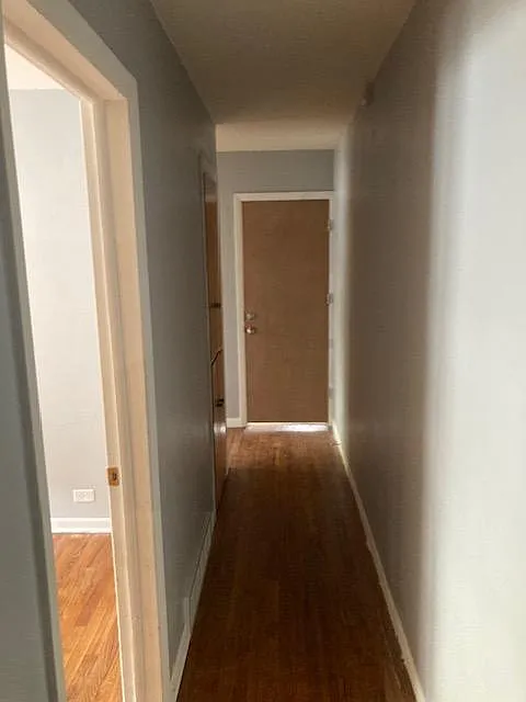 2 bed, 990 sqft, $1,000 — Photo 3