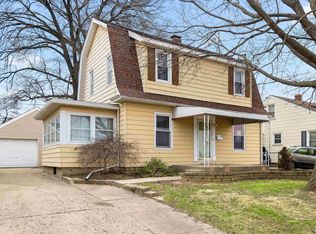 1422 W Forrest Hill Ave, Peoria, IL 61604