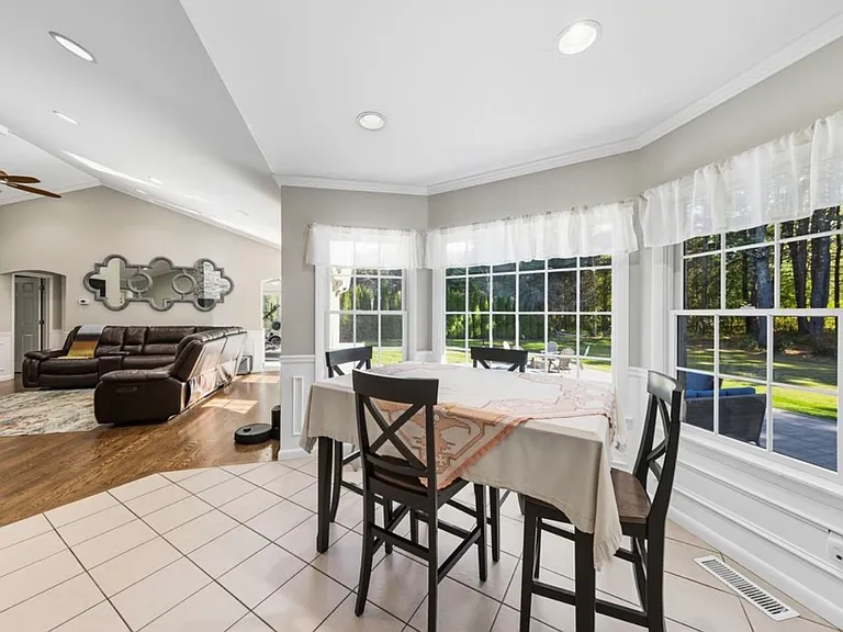 9 Ridge Rd — Photo 2