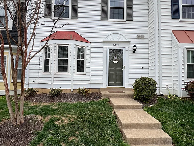 9832 Oakdale Woods Ct — Photo 21