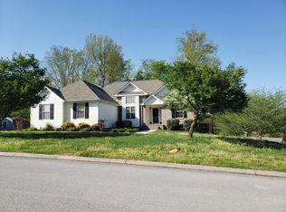 10237 Fielding Rd, Ooltewah, TN 37363