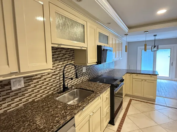 5132 Shawe Pl Unit B, Waldorf, MD 20602