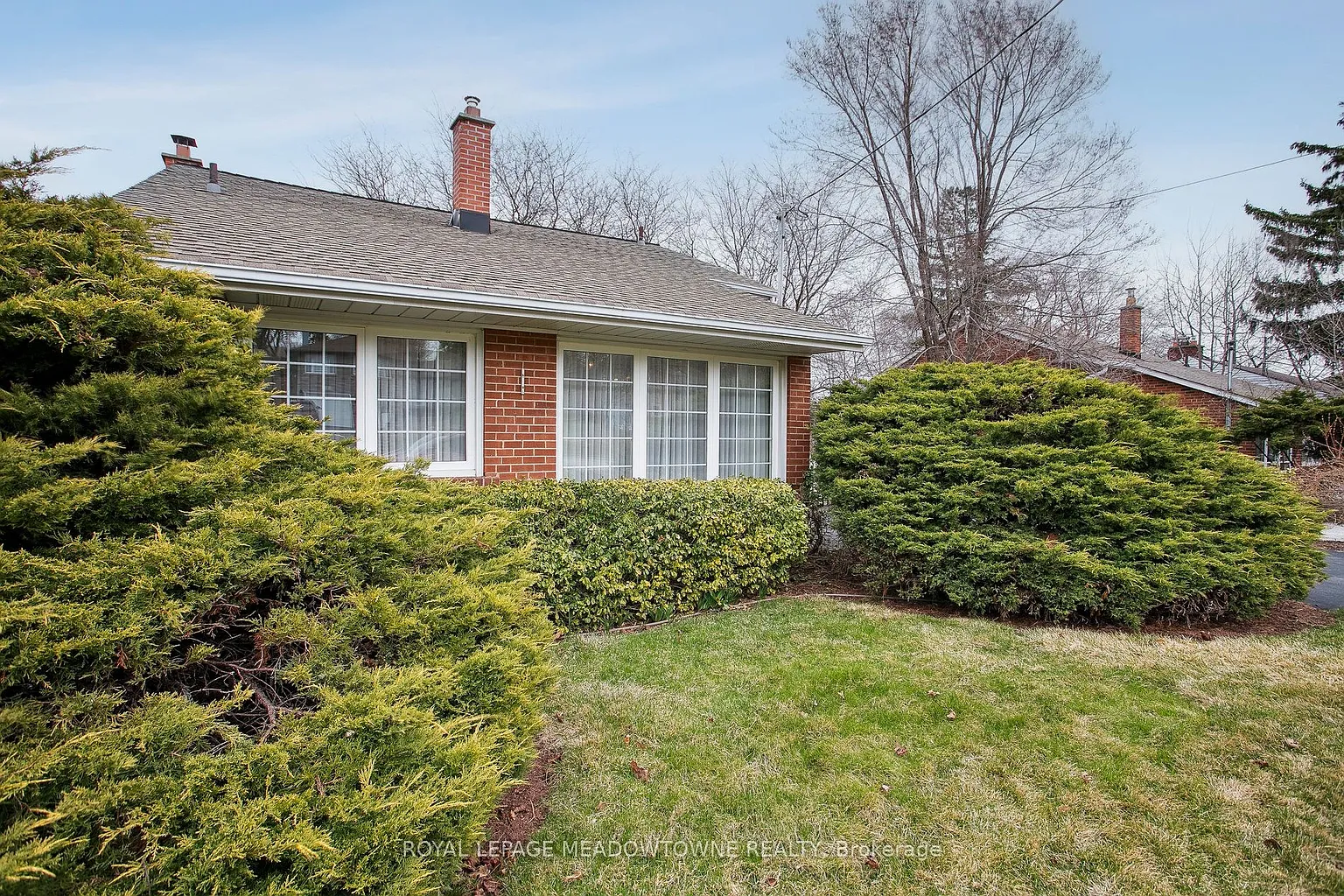 123 Vista Dr W photo 1
