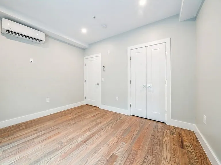 111 Collard St #2 — Photo 15