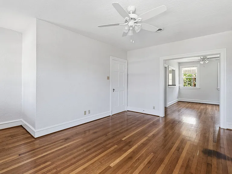 3504 Park Ave #B — Photo 5