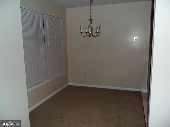 4th image of 308 Teal Ct #D