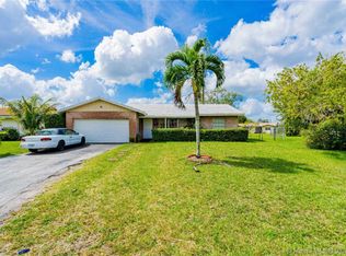 4020 NW 76th Ave, Pompano Beach, FL 33065