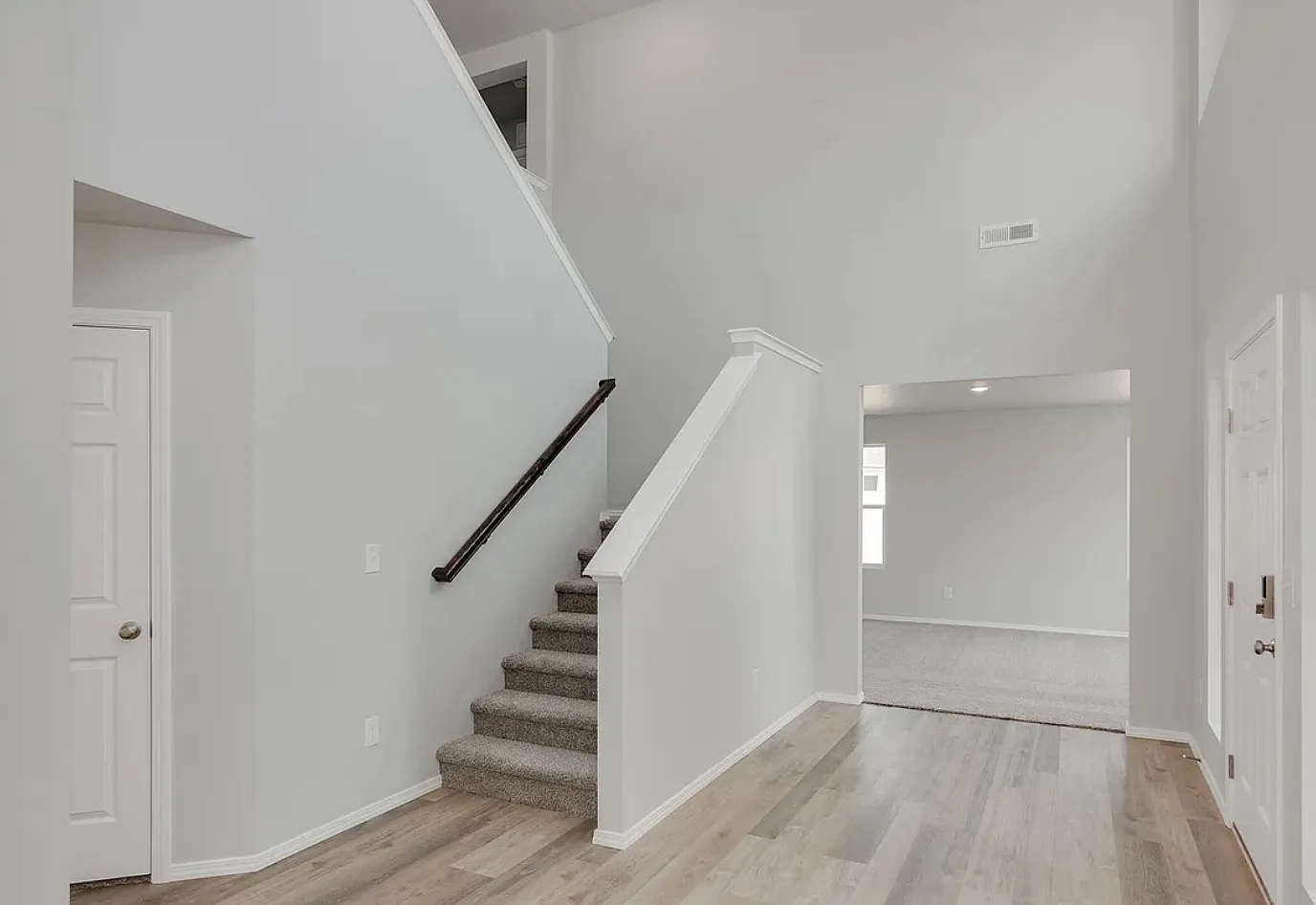 4 bed, 3250 sqft, $3,250 — Photo 4