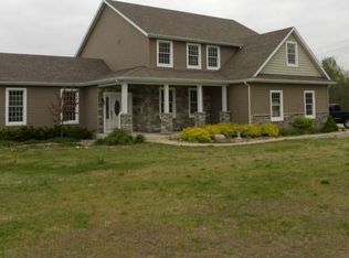 587 W Warren Woods Rd, Galien, MI 49113