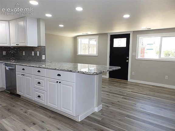 4th image of 502 Pueblo Ave