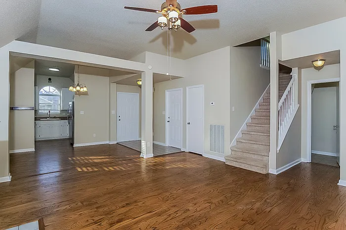 108 Turnbrook Dr SW — Photo 7