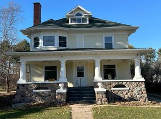 733 Depot St, Manawa, WI 54949